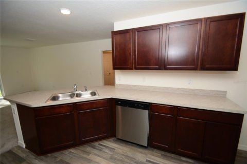 House in Palm Coast, Florida 3 bedrooms, 144.18 sq.m. № 2237669 - photo 12