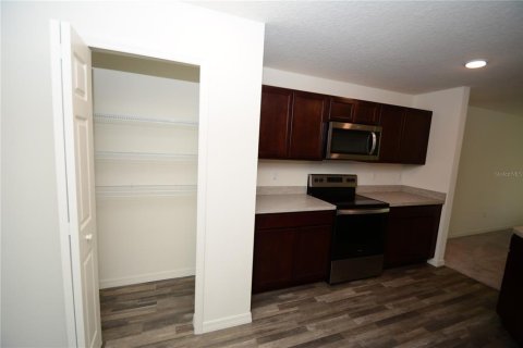 House in Palm Coast, Florida 3 bedrooms, 144.18 sq.m. № 2237669 - photo 10