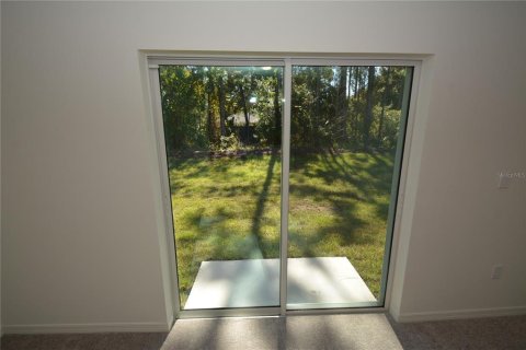 House in Palm Coast, Florida 3 bedrooms, 144.18 sq.m. № 2237669 - photo 16