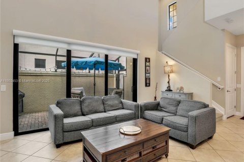 House in Naples, Florida 3 bedrooms № 1891688 - photo 12