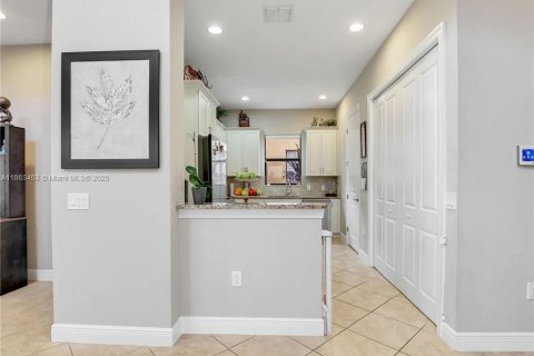 House in Naples, Florida 3 bedrooms № 1891688 - photo 18