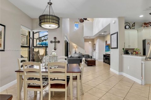 House in Naples, Florida 3 bedrooms № 1891688 - photo 16