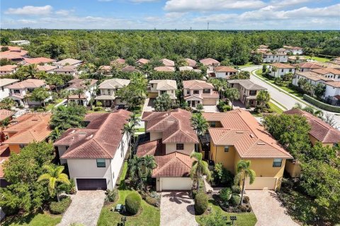 House in Naples, Florida 3 bedrooms № 1891688 - photo 5
