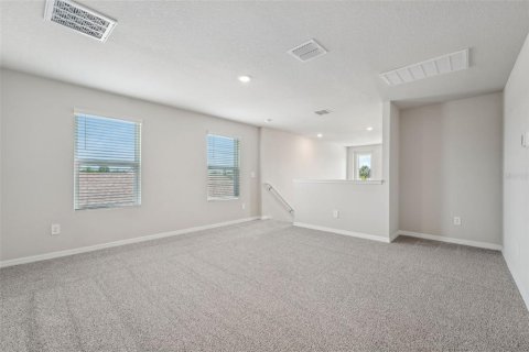 House in Plant City, Florida 4 bedrooms, 201.41 sq.m. № 1750647 - photo 14