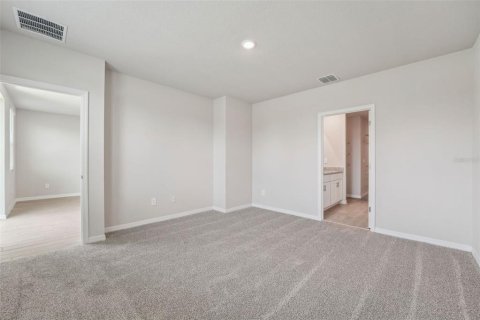 House in Plant City, Florida 4 bedrooms, 201.41 sq.m. № 1750647 - photo 8
