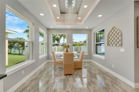 House in Apollo Beach, Florida 4 bedrooms, 198.81 sq.m. № 1339310 - photo 23