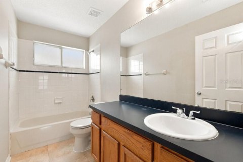 Villa ou maison à louer à Apopka, Floride: 4 chambres, 202.16 m2 № 2413688 - photo 16