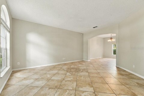 Villa ou maison à louer à Apopka, Floride: 4 chambres, 202.16 m2 № 2413688 - photo 5