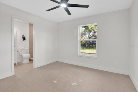 House in Winter Garden, Florida 2 bedrooms, 93.65 sq.m. № 2231652 - photo 19