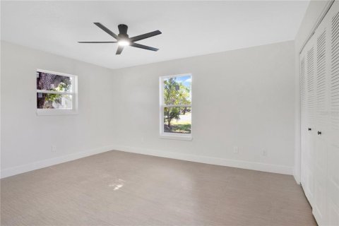 House in Winter Garden, Florida 2 bedrooms, 93.65 sq.m. № 2231652 - photo 15