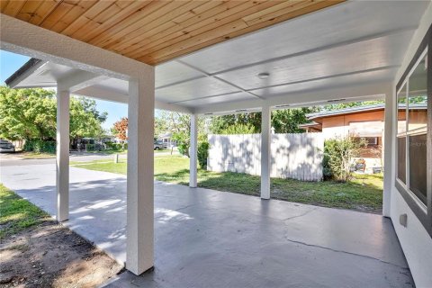 House in Winter Garden, Florida 2 bedrooms, 93.65 sq.m. № 2231652 - photo 5