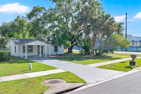 House in Winter Garden, Florida 2 bedrooms, 93.65 sq.m. № 2231652 - photo 30