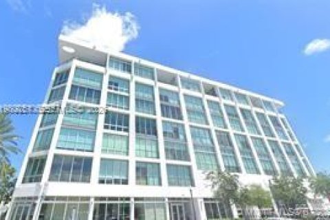 Студия в кондо в Майами, Флорида № 2043646