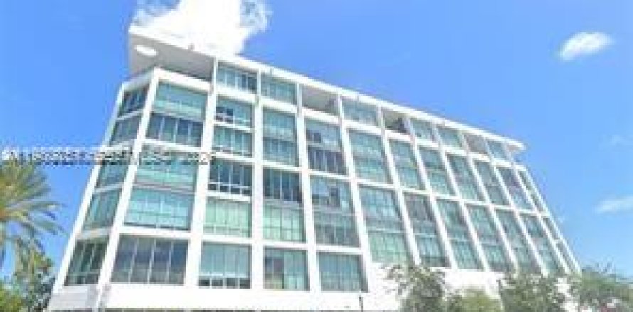 Студия в кондо в Майами, Флорида № 2043646