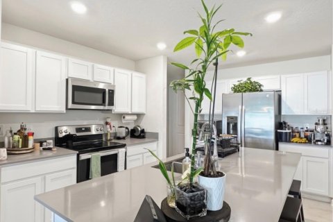 Villa ou maison à vendre à Kissimmee, Floride: 3 chambres, 133.04 m2 № 2221991 - photo 5