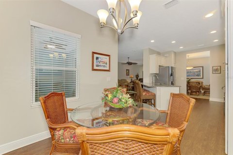 House in Venice, Florida 3 bedrooms, 199.93 sq.m. № 1746899 - photo 23