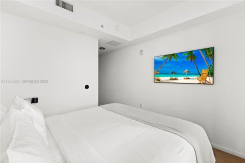 Купить кондоминиум в Майами, Флорида 1 спальня, 52.03м2, № 1983534 - фото 12