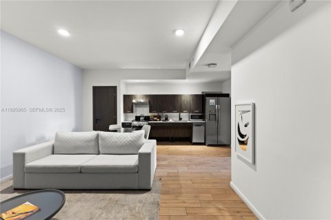 Купить кондоминиум в Майами, Флорида 1 спальня, 52.03м2, № 1983534 - фото 4