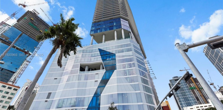 Кондоминиум с 1 спальней в Майами, Флорида № 1983534