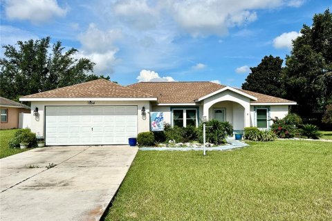 House in Ocala, Florida 3 bedrooms, 142.23 sq.m. № 1884195 - photo 1