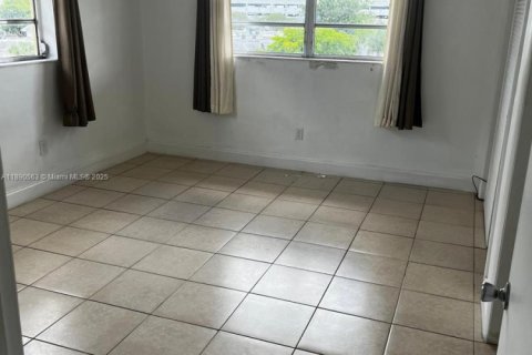 Copropriété à louer à Miami, Floride: 1 chambre, 65.03 m2 № 1943372 - photo 9