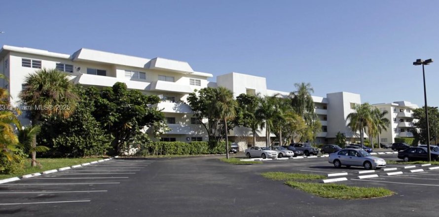 Condo à Miami, Floride, 1 chambre  № 1943372