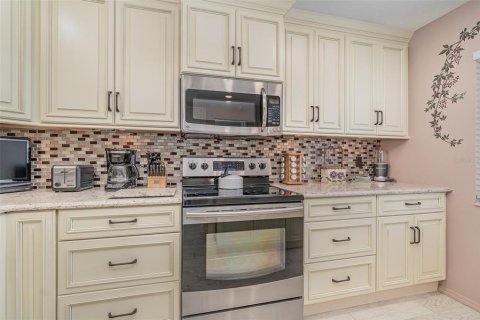 Copropriété à vendre à Sarasota, Floride: 2 chambres, 101.54 m2 № 1412514 - photo 10