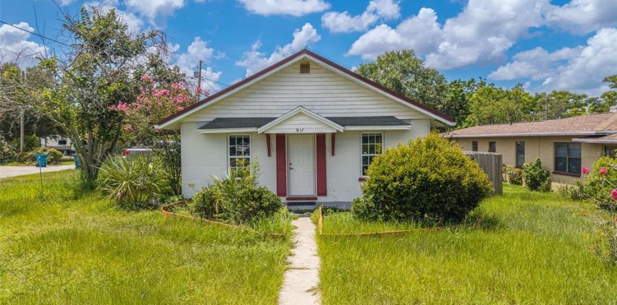 House in Lake Wales, Florida 2 bedrooms, 105.91 sq.m. № 2237768