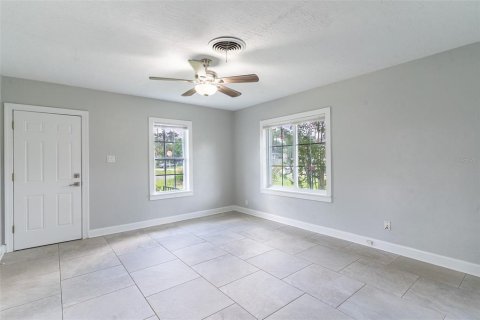 House in Lake Wales, Florida 2 bedrooms, 105.91 sq.m. № 2237768 - photo 8