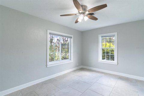 House in Lake Wales, Florida 2 bedrooms, 105.91 sq.m. № 2237768 - photo 6