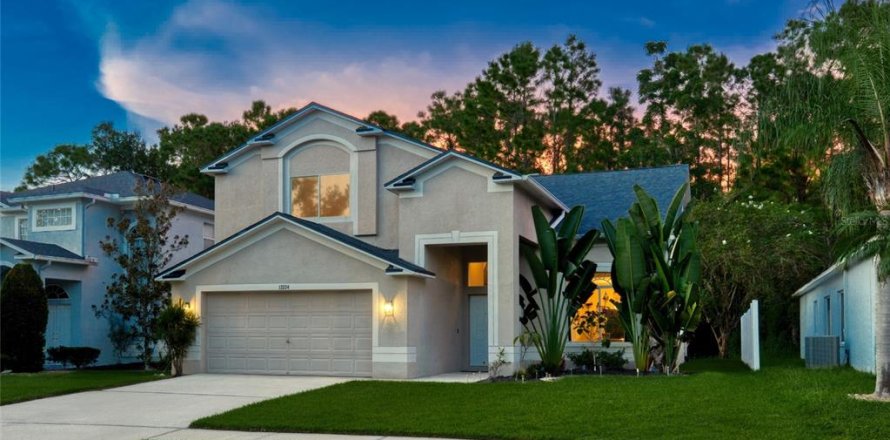 Villa ou maison à Odessa, Floride 3 chambres, 215.53 m2 № 1899994