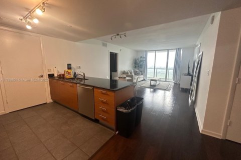 Copropriété à vendre à Miami, Floride: 2 chambres, 126.07 m2 № 1862171 - photo 8