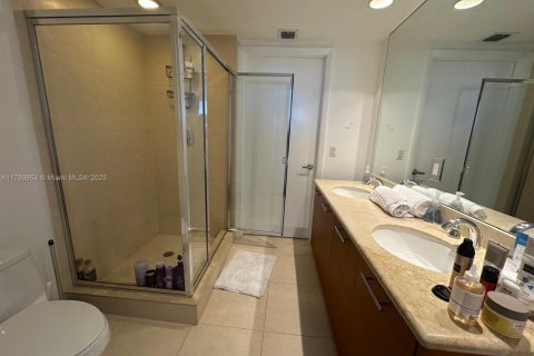 Copropriété à vendre à Miami, Floride: 2 chambres, 126.07 m2 № 1862171 - photo 19