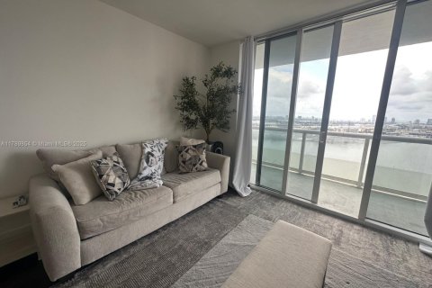Copropriété à vendre à Miami, Floride: 2 chambres, 126.07 m2 № 1862171 - photo 4