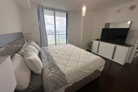 Copropriété à vendre à Miami, Floride: 2 chambres, 126.07 m2 № 1862171 - photo 10