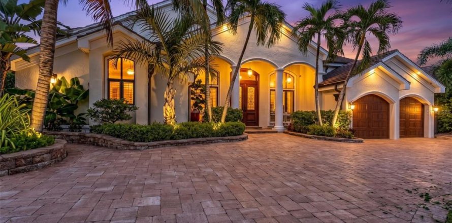 Casa en Punta Gorda, Florida 5 dormitorios, 510.96 m2 № 2431031
