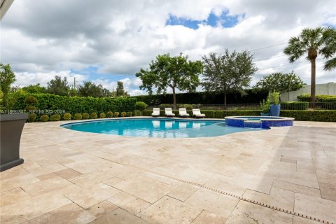 House in Davie, Florida 4 bedrooms, 375.14 sq.m. № 2068096 - photo 19