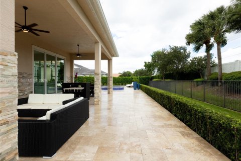House in Davie, Florida 4 bedrooms, 375.14 sq.m. № 2068096 - photo 25