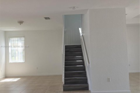 Touwnhouse à louer à Miami, Floride: 3 chambres, 165.09 m2 № 2173189 - photo 7