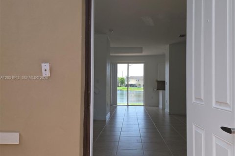 Touwnhouse à louer à Miami, Floride: 3 chambres, 165.09 m2 № 2173189 - photo 13