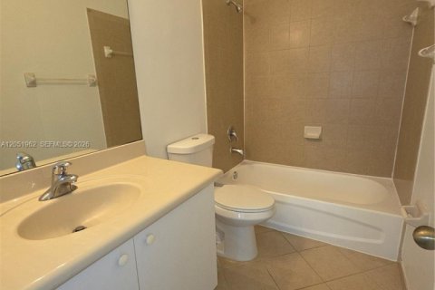 Touwnhouse à louer à Miami, Floride: 3 chambres, 165.09 m2 № 2173189 - photo 19