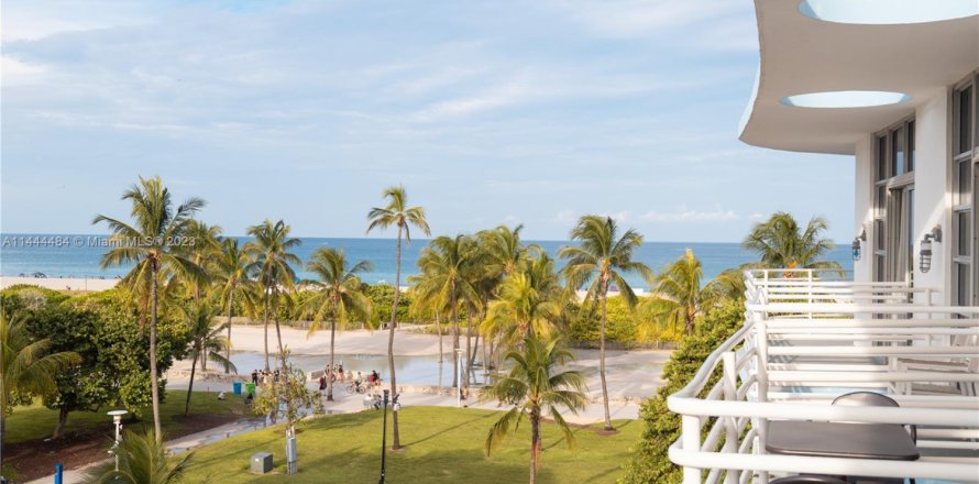 Condo in Miami Beach, Florida, 1 bedroom  № 1957552