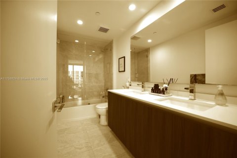 Condominio en venta en Miami, Florida, 2 dormitorios, 108.79 m2 № 1867575 - foto 28