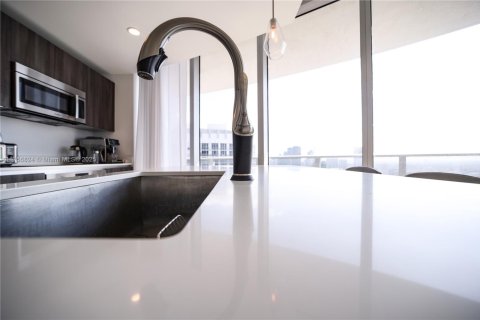 Condominio en venta en Miami, Florida, 2 dormitorios, 108.79 m2 № 1867575 - foto 16
