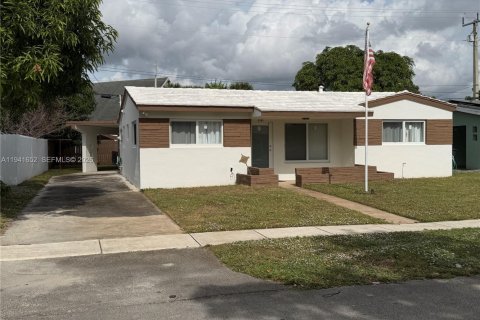 Casa en Fort Lauderdale, Florida 3 dormitorios, 112.41 m2 № 2007432