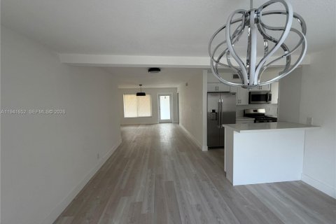 Casa en alquiler en Fort Lauderdale, Florida, 3 dormitorios, 112.41 m2 № 2007432 - foto 26
