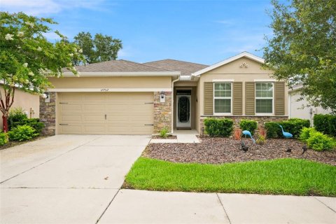 House in Brooksville, Florida 4 bedrooms, 191.84 sq.m. № 2198522