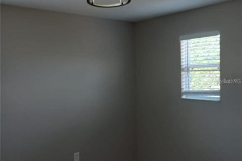 House in Gibsonton, Florida 3 bedrooms, 255.48 sq.m. № 1573117 - photo 12