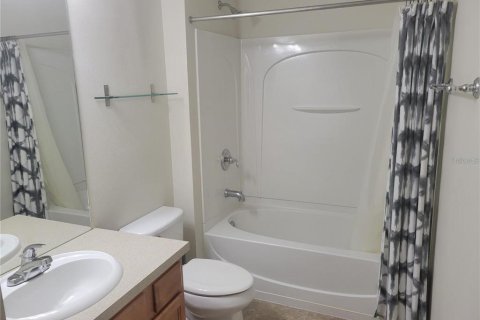House in Parrish, Florida 3 bedrooms, 117.99 sq.m. № 2398782 - photo 14