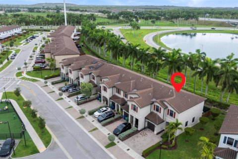 Villa ou maison à vendre à Homestead, Floride: 3 chambres, 124.02 m2 № 2011212 - photo 30